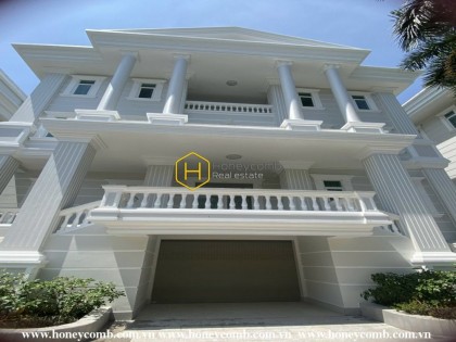 Villa đẳng cấp cho thuê ở Quận 2