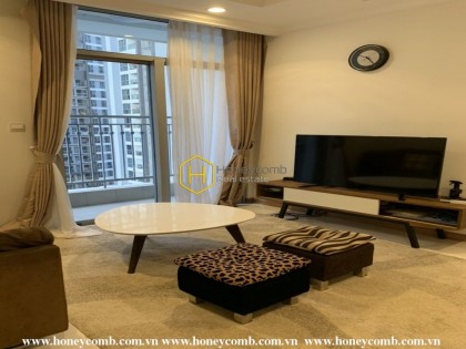 A whole new shiny living space in this apartment at Vinhomes Central Park for rent