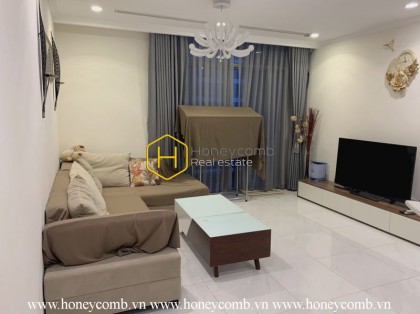 Simplified design and convenient apartment in Vinhomes Central Park for rent