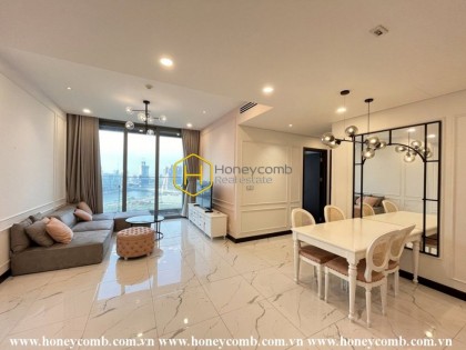 Embracing enchanting river view in this spacious apartment at Empire City