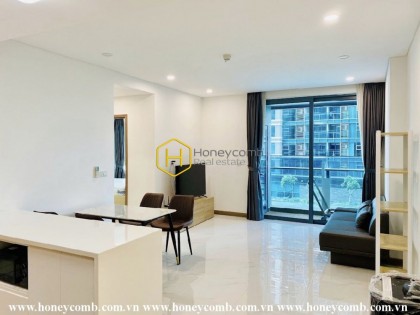 Charming pure-white tone apartment with sophisticated interiors in Sunwah Pearl