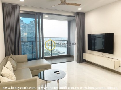 Highly elegant living space and riverside view in Sunwah Pearl apartment