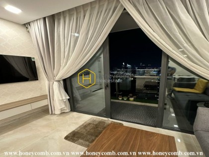 Contemporary apartment and airy Saigon view for rent in Vinhomes Golden River