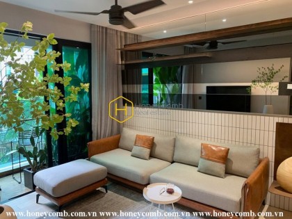 No one can take their eyes off this gorgeous Feliz En Vista apartment!