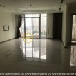 Căn hộ không nội thất rộng rãi ở Vinhomes Central Park