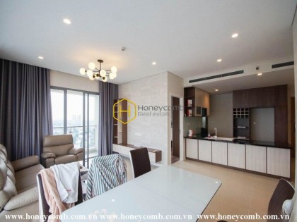 Live the uptown urban lifestyle you crave with this deluxe apartment in Diamond Island